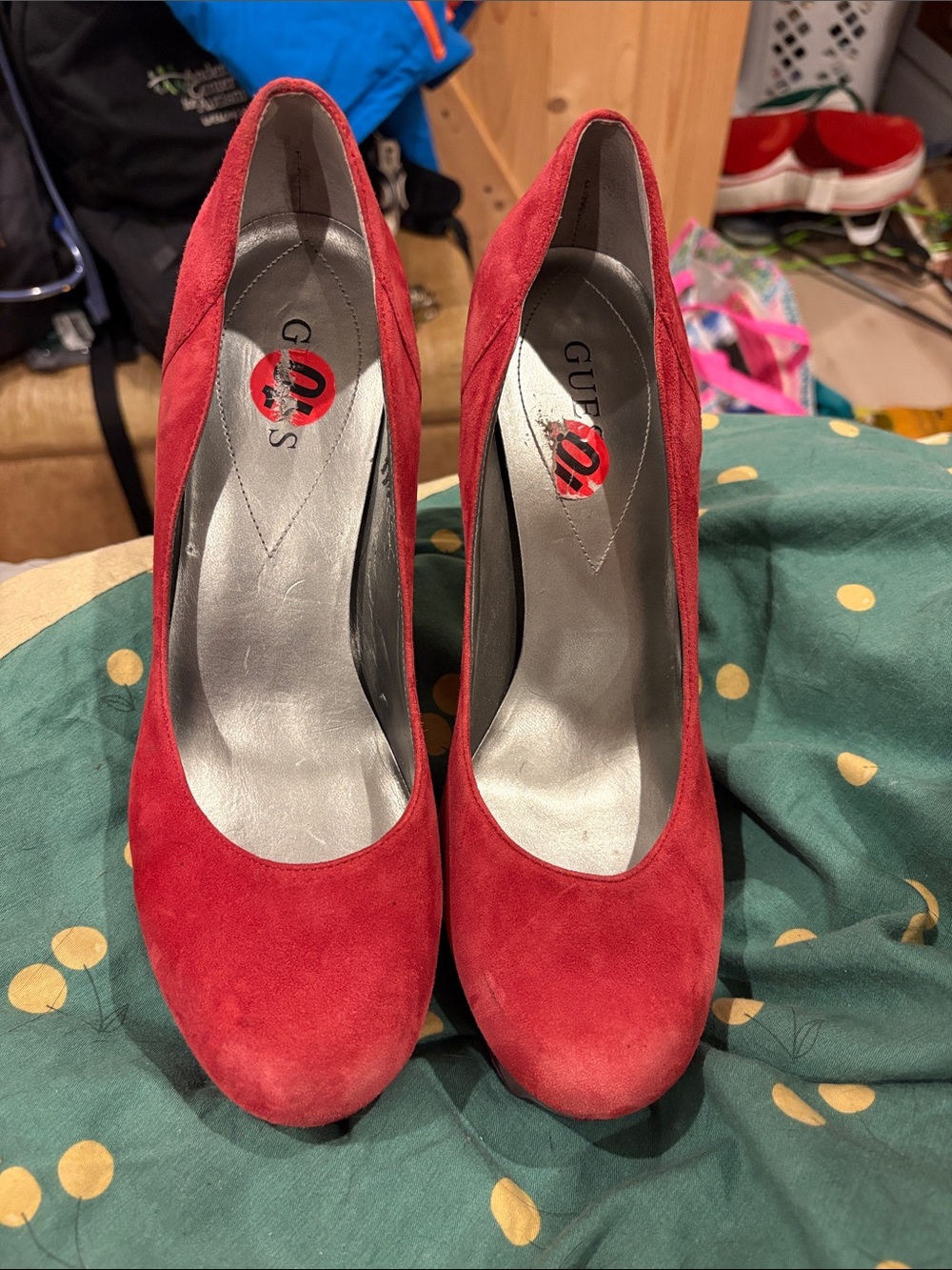 Guess Red Suede Round-Toe Women's Pumps